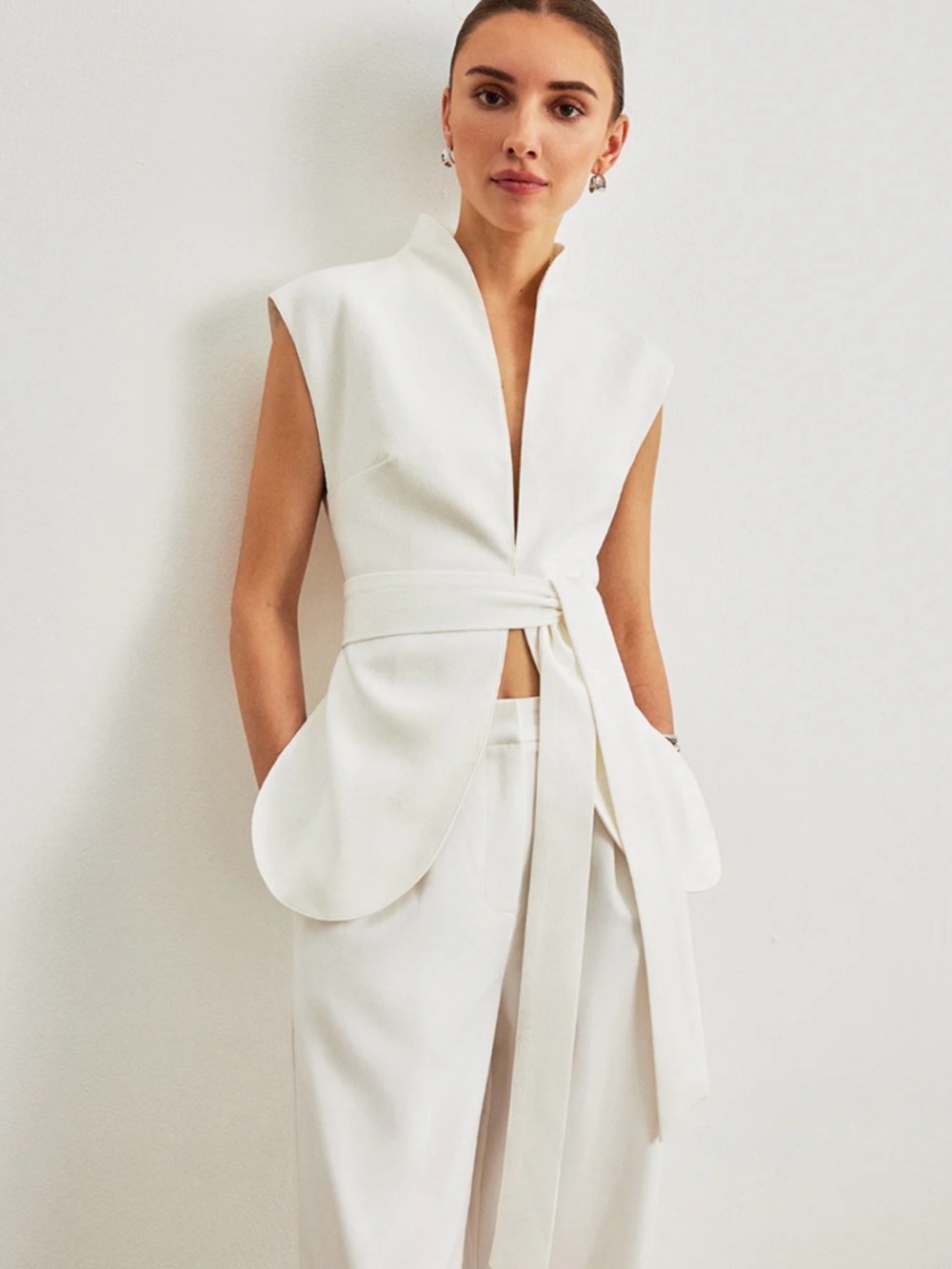 NWT Commense Belted Peplum Top – XS (Structured, Flattering Fit) - Picture 4 of 9